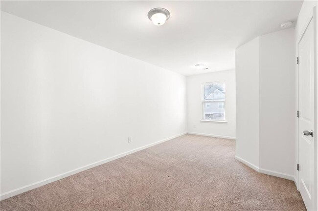 Building Photo - 2212 Triple Crown Ln