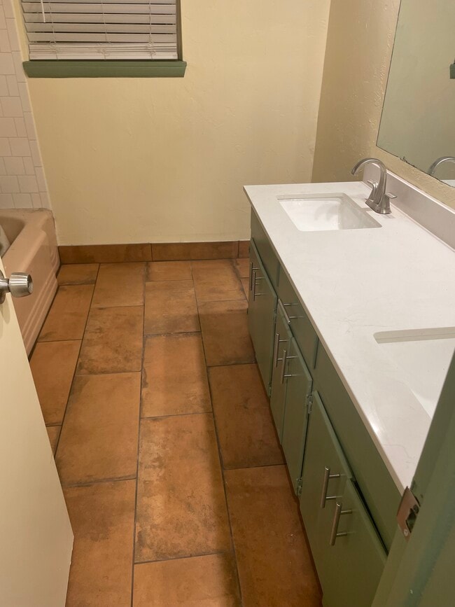 Building Photo - 3106 NW 63rd St