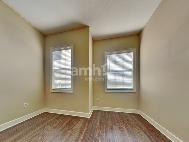 Building Photo - 11514 Bellamar Street