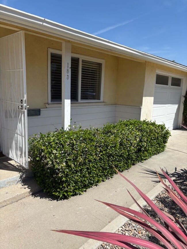 Building Photo - Beautiful 3 Bedroom, 1 Bathroom house