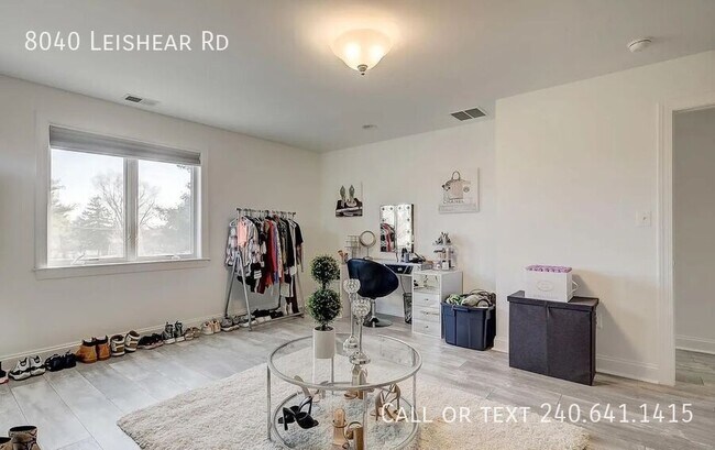 Building Photo - 8040 Leishear Rd