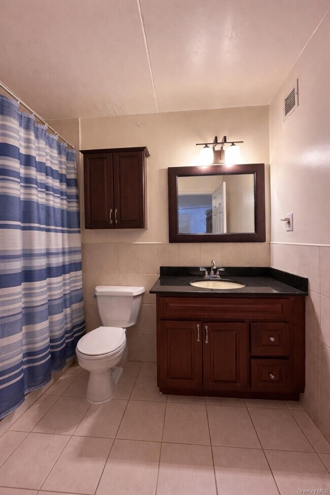 Building Photo - 36-41 Union St