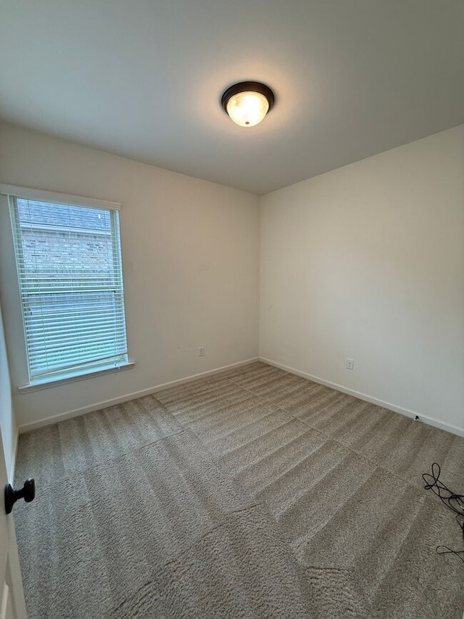 Building Photo - WATER FRONT PROPERTY! BEAUTIFUL 3BD/2BA HOME!