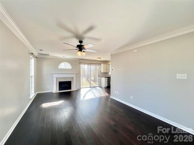 Building Photo - 4010 Suttle Pl