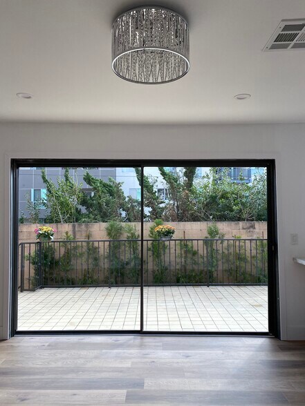 Building Photo - 1338 Berkeley St