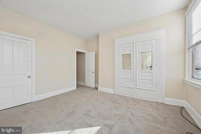 Building Photo - 3422 Helen St