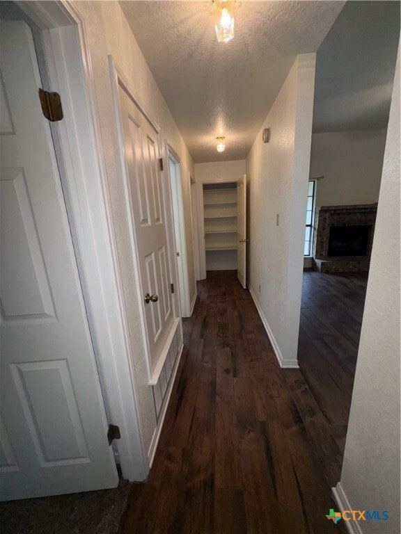 Building Photo - 1801 Thomas Ct