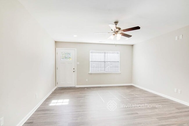 Building Photo - 200 Denver Ave