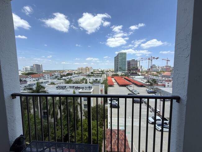 Building Photo - 651 Okeechobee Blvd