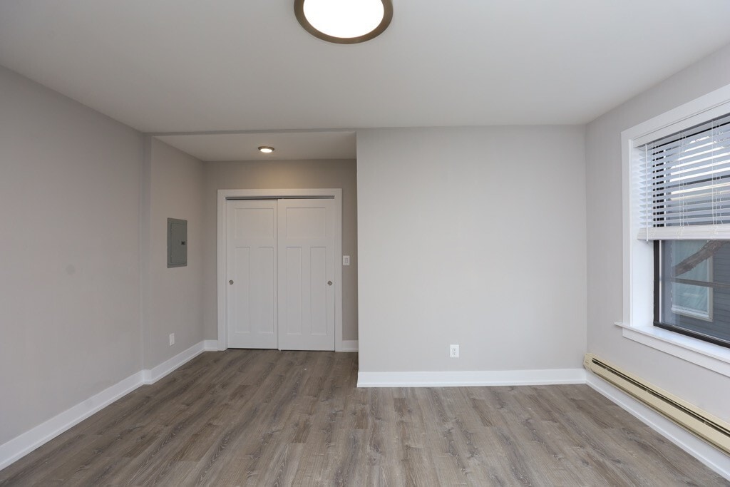 Building Photo - 4551 N Damen Ave