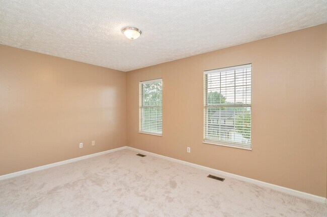 Building Photo - 2376 Wadsworth Dr
