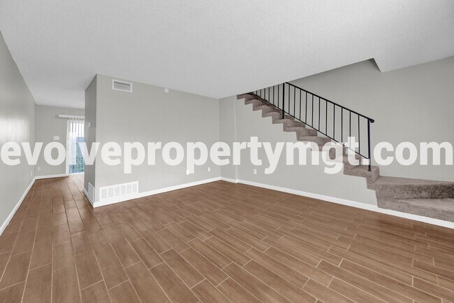 Building Photo - 3455 Pruett Ct