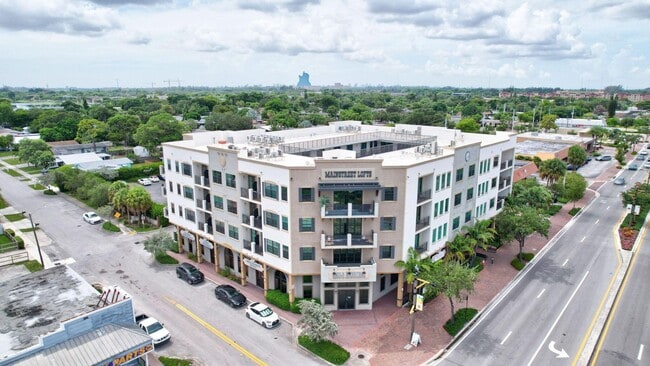 Building Photo - 4100 SW 64th Ave