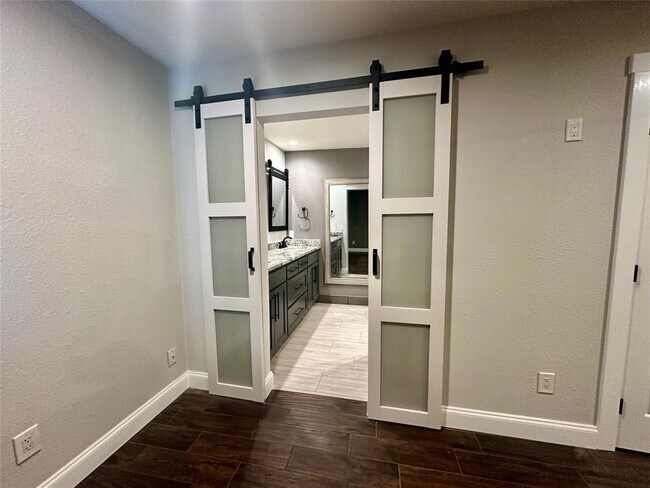 Building Photo - 5143 Ganymede Dr