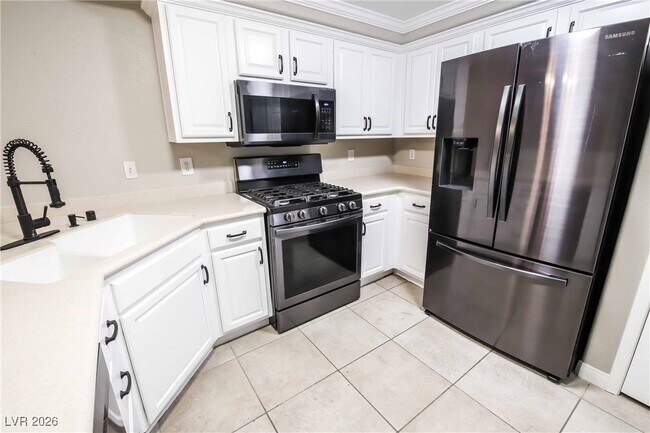 Building Photo - 9303 Gilcrease Ave