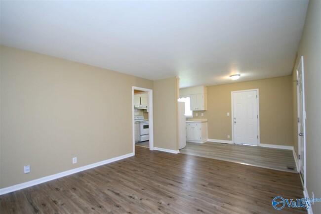 Building Photo - 4736 Bluehaven Dr NW