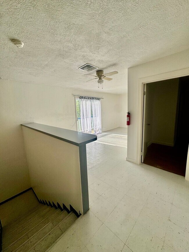 Building Photo - Spacious 4 Bedroom / 3 Bath Home for Rent – Westside Corpus Christi (Section 8 Welcomed)