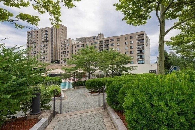 Building Photo - 73 Broad Reach