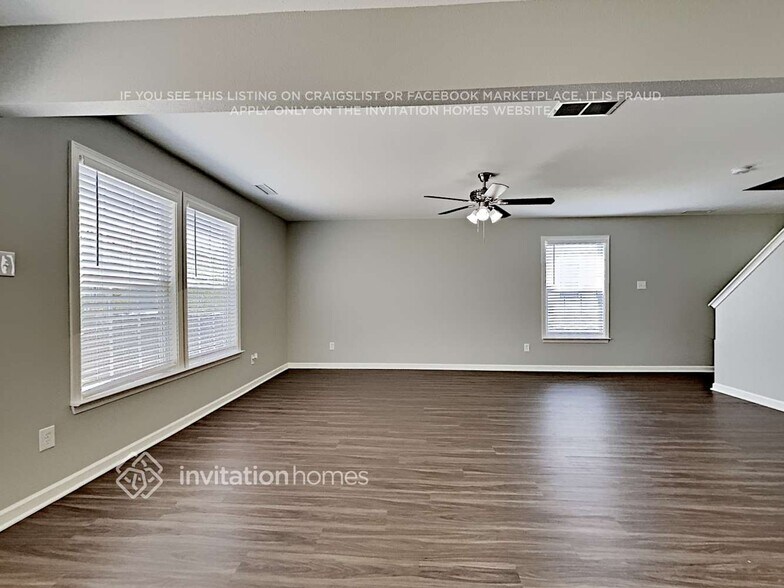 Building Photo - 350 Morning Dew Dr