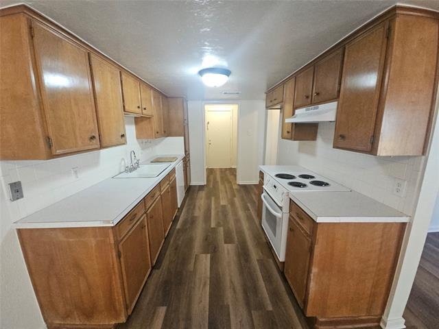 Building Photo - 2109 Fleur De Lis Ct