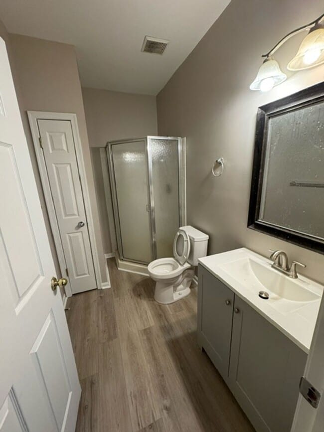 Building Photo - Condo for rent in Windsor Mill!