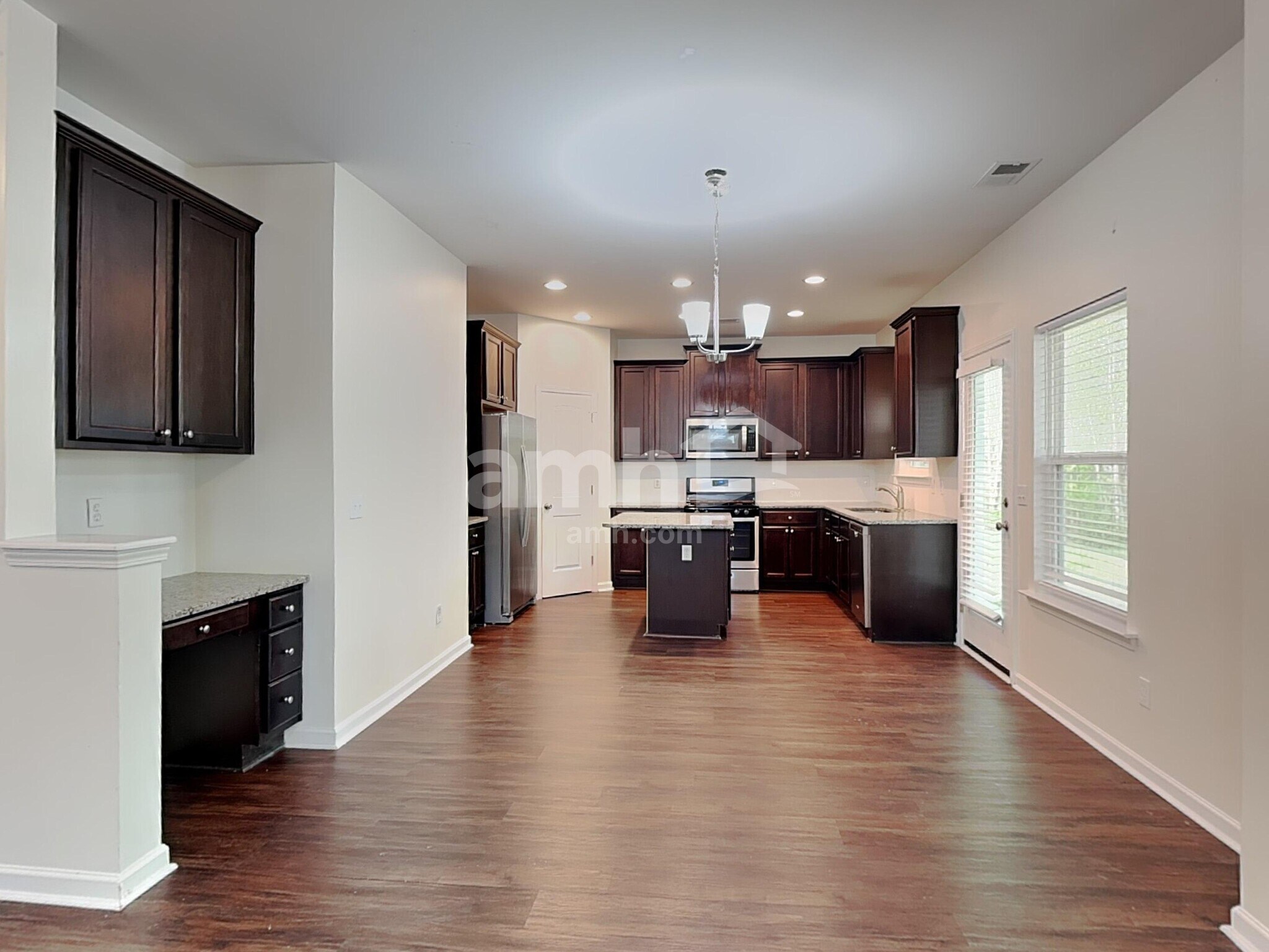 Building Photo - 301 Boulder Run