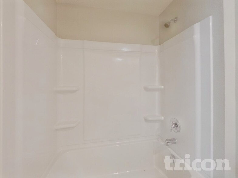 Building Photo - 10734 Hidden Banks Gln