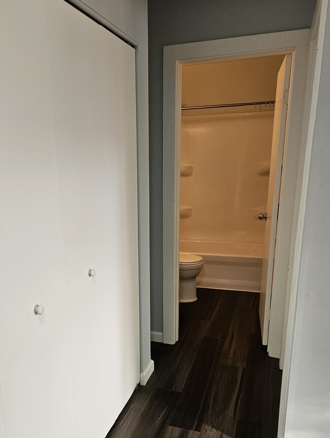 Building Photo - 44 Nassau Colony