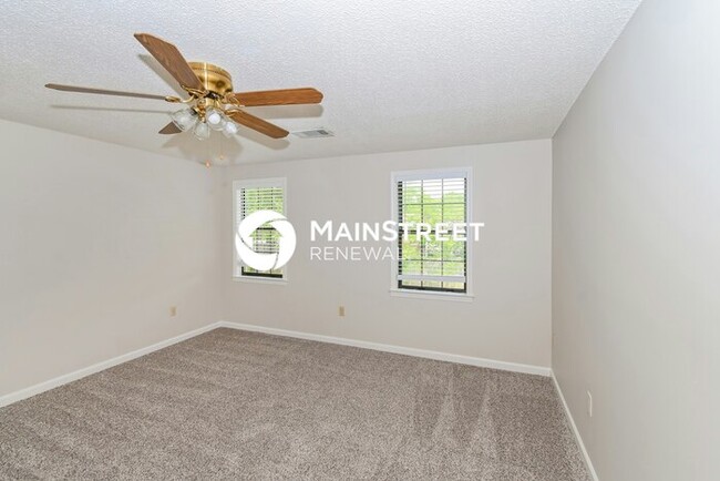 Building Photo - 6338 Northampton Dr