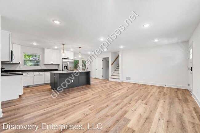 Building Photo - 4 br, 2.5 bath House - 9149 Homewood Dr.