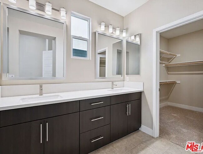 Building Photo - 6746 Gill Way