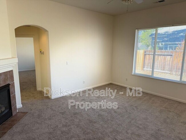 Building Photo - 155 Sagebrook Dr