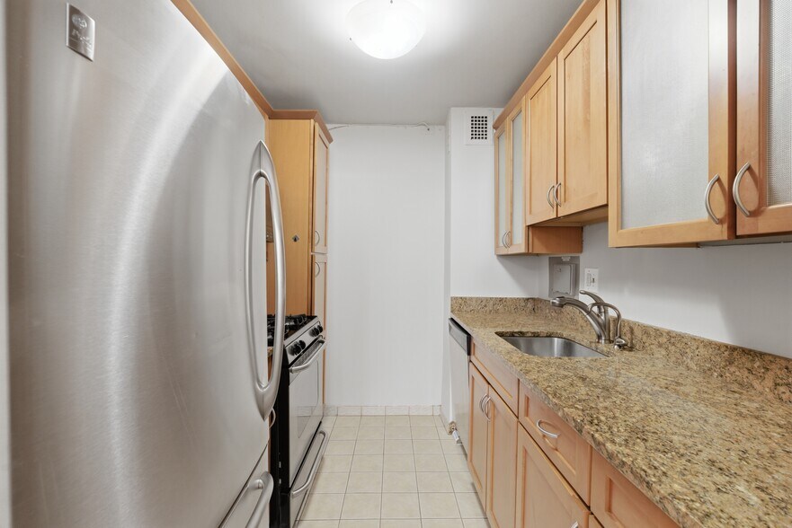 Building Photo - 1545 18th St NW