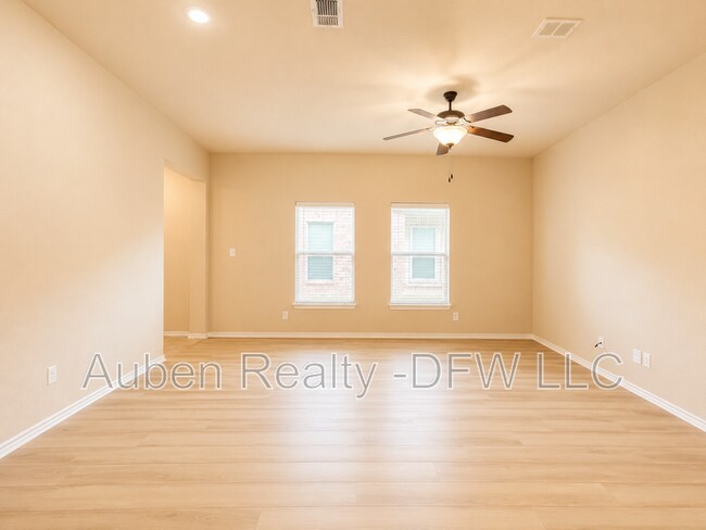 Building Photo - 1330 Piedmont Dr
