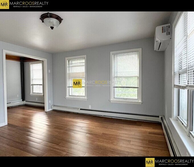 Building Photo - 223 Trenton St
