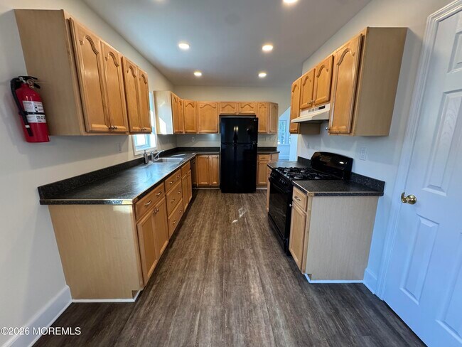 Building Photo - 207 Ocean Gate Ave