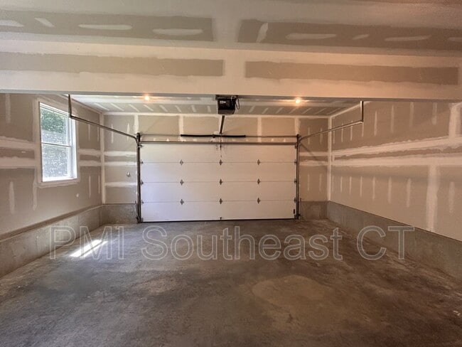 Building Photo - 124 Witter Rd