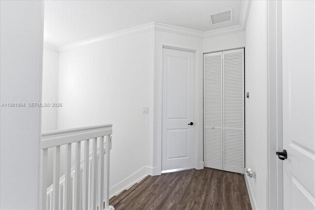 Building Photo - 3407 W 99th Pl