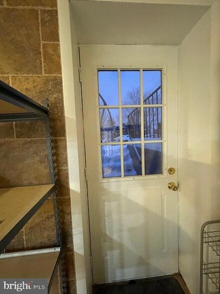 Building Photo - 402 Kojun Ct