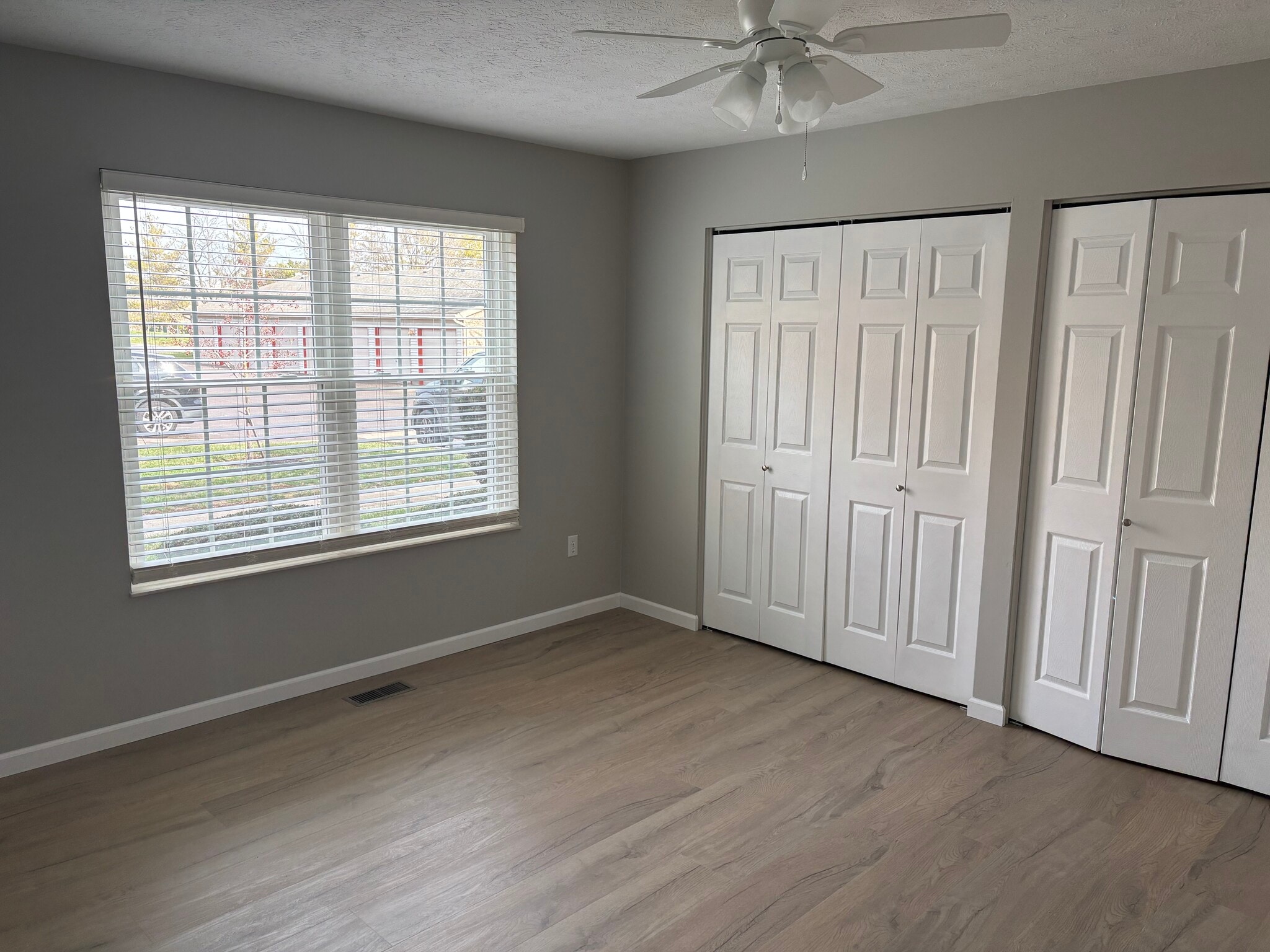 Building Photo - 1050 Captains Brg