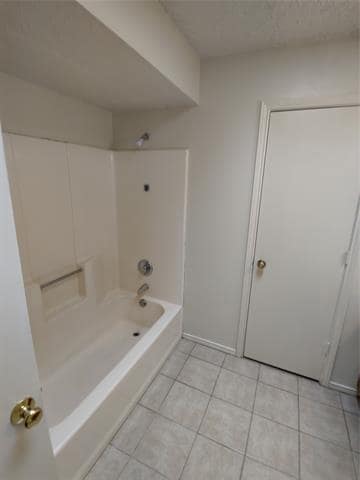Building Photo - 640 Hillside Dr