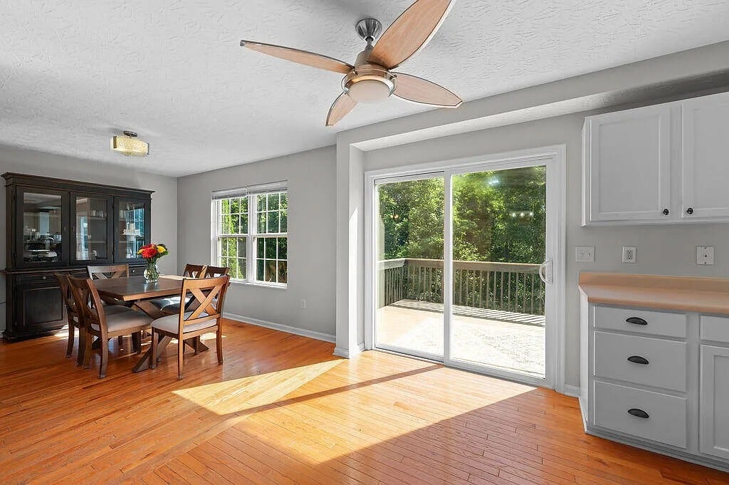 Building Photo - 2700 Dorado Ct