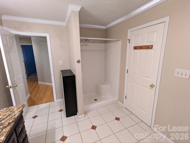 Building Photo - 3984 Wind Rock Ct