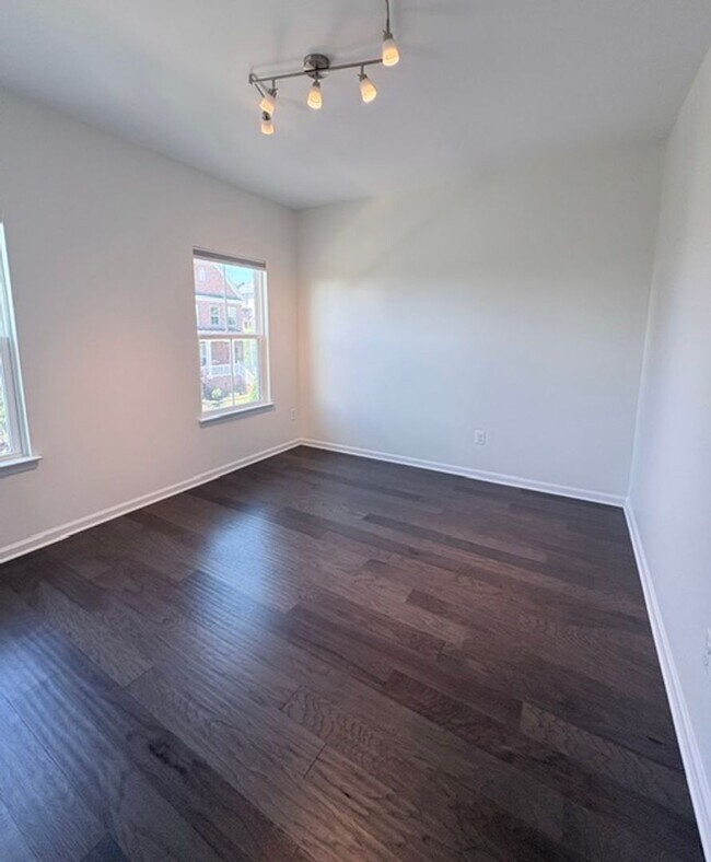 Building Photo - 22110 Fulmer Ave