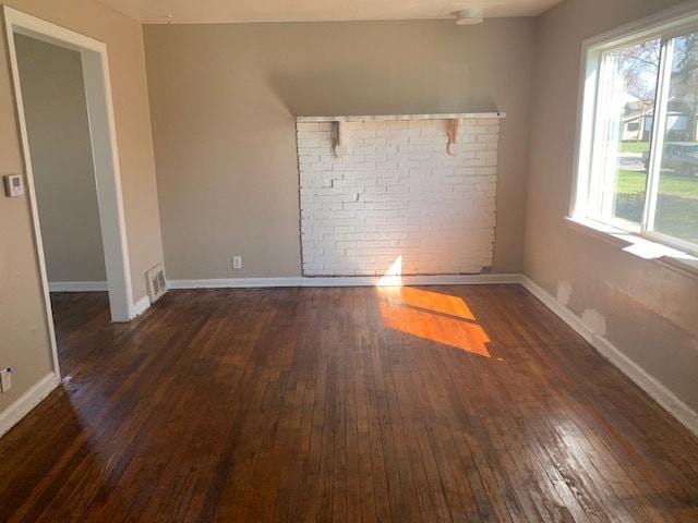 Building Photo - 513 S Edison Ave