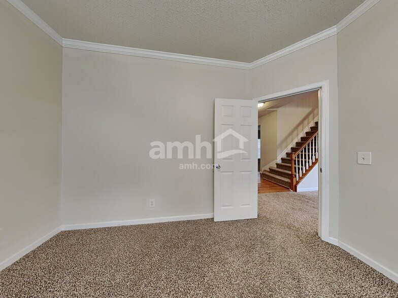 Building Photo - 2286 Rothwood Acres Rd