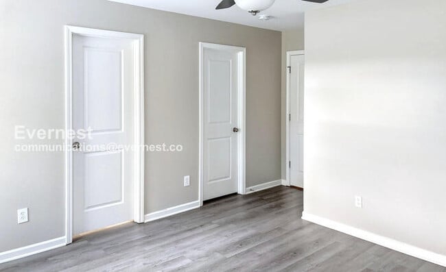 Building Photo - 1226 Mt Lebanon Rd