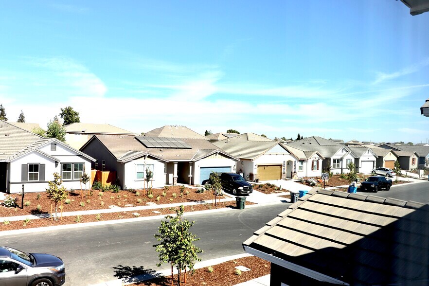 Building Photo - 1536 Minories Dr