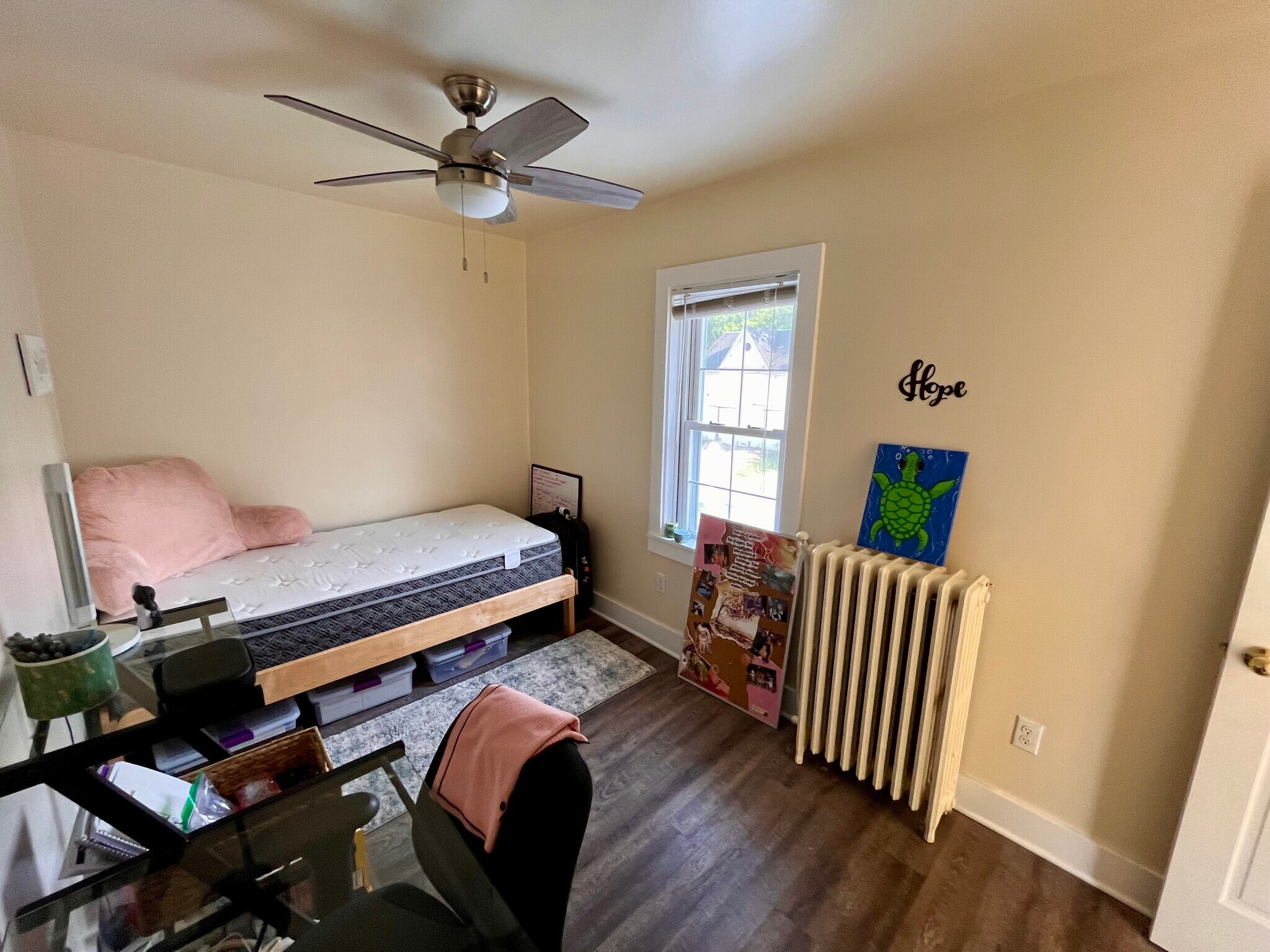 Building Photo - 52 Center St