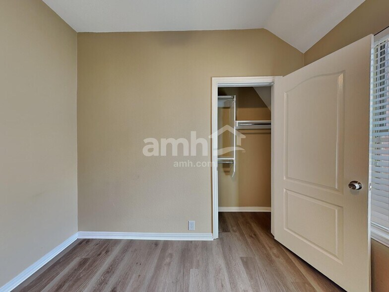 Building Photo - 8683 Dancliff Dr